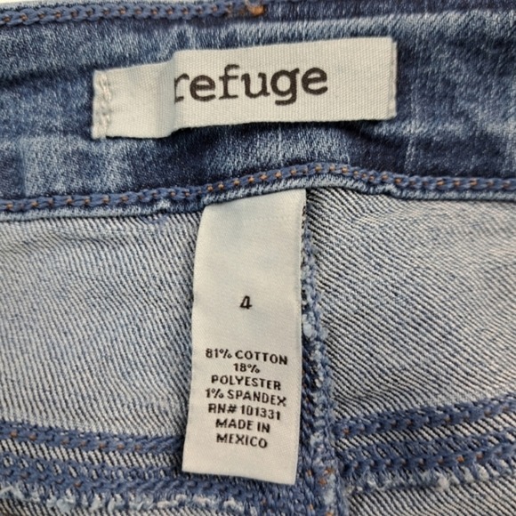 Refuge Women's‎ Denim Distressed Blue Jeans Skinny Size 4 - Picture 10 of 12